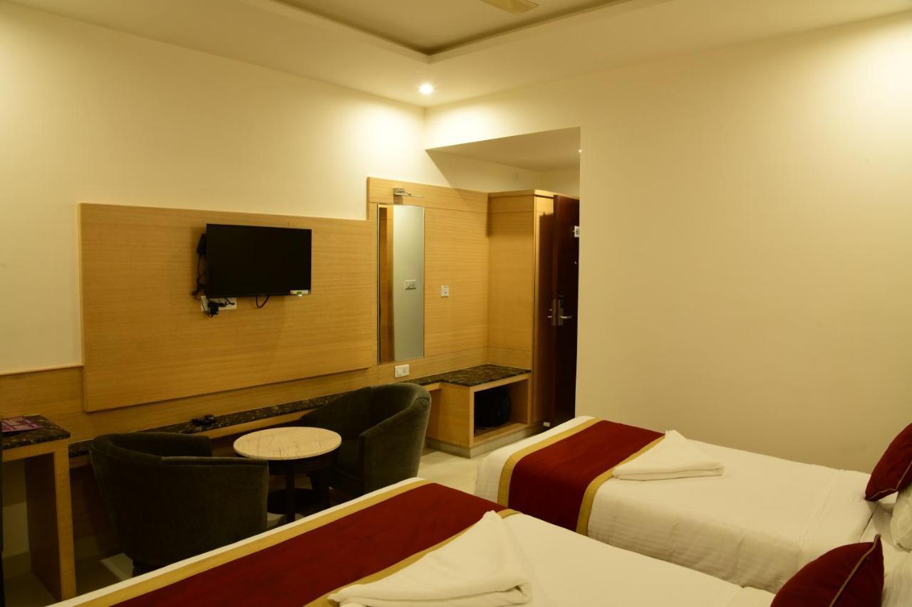 Hotel U.T.Elite بنغالور المظهر الخارجي الصورة