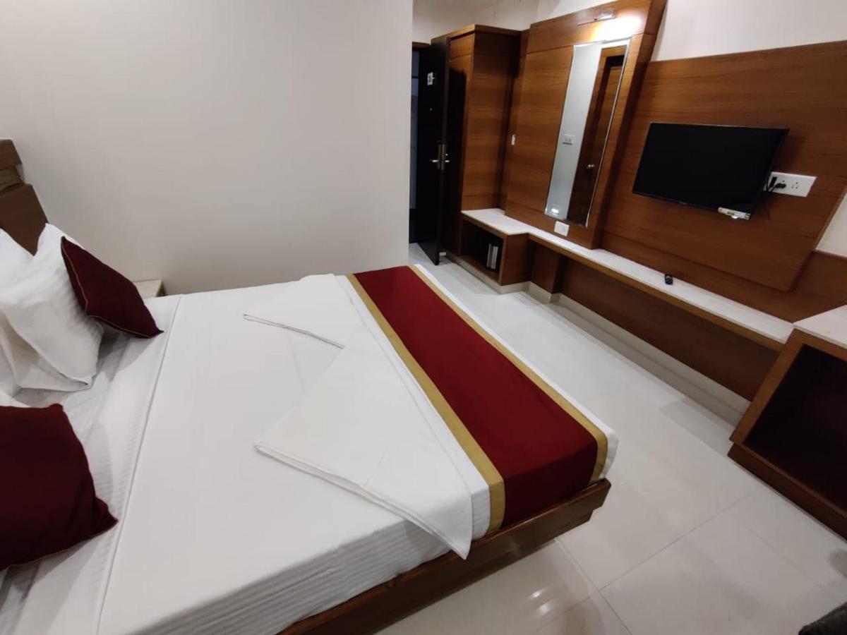 Hotel U.T.Elite بنغالور المظهر الخارجي الصورة